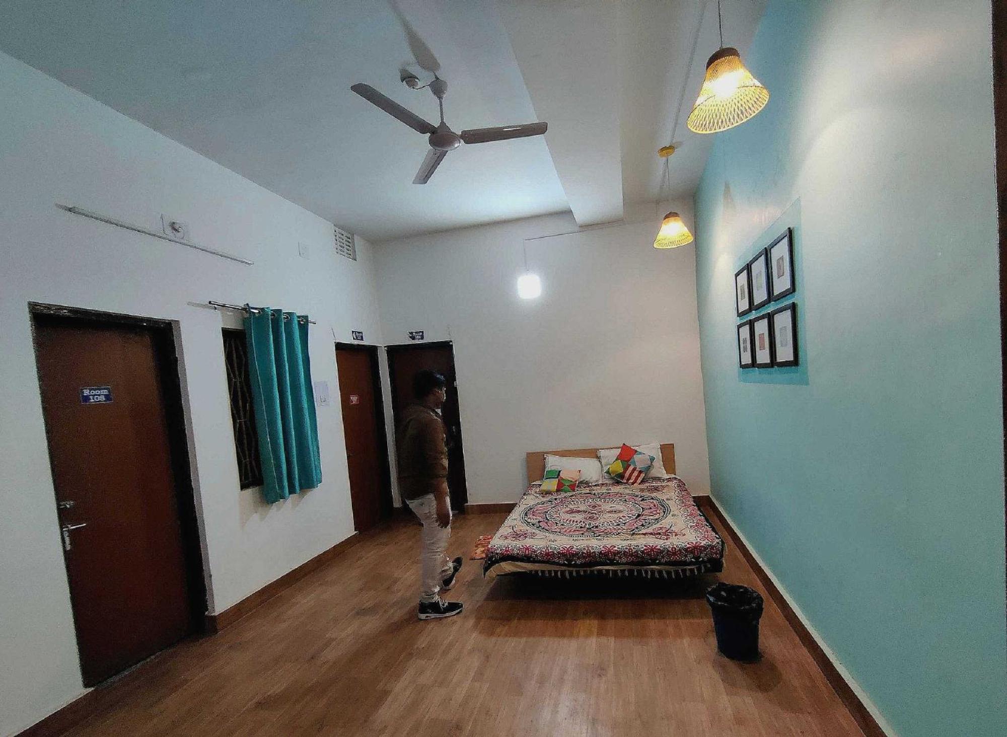 Hotel O Housefull Residency Khandagiri Exterior photo